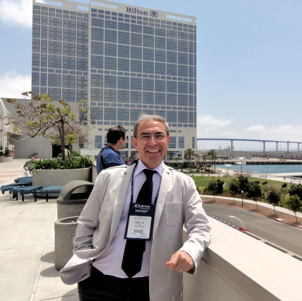 Op. Dr. Avni Uysal